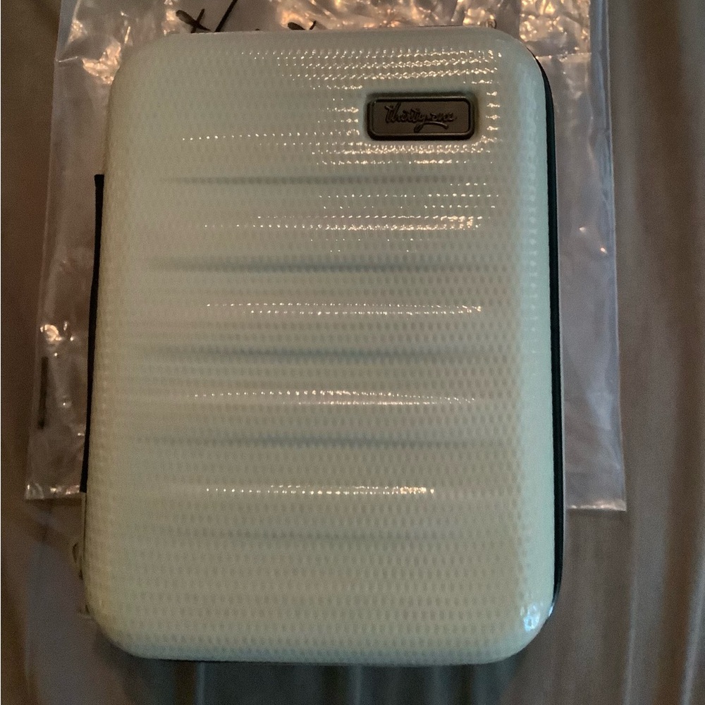 Thirty One Hardcase Travel Set - Abbey Stone NWT